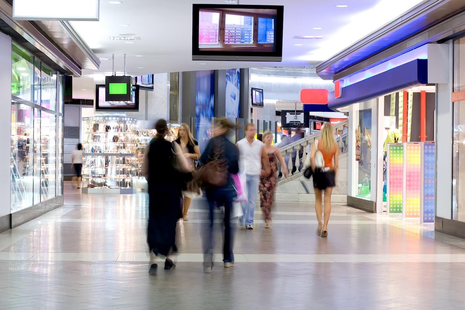Mall Thoroughfare