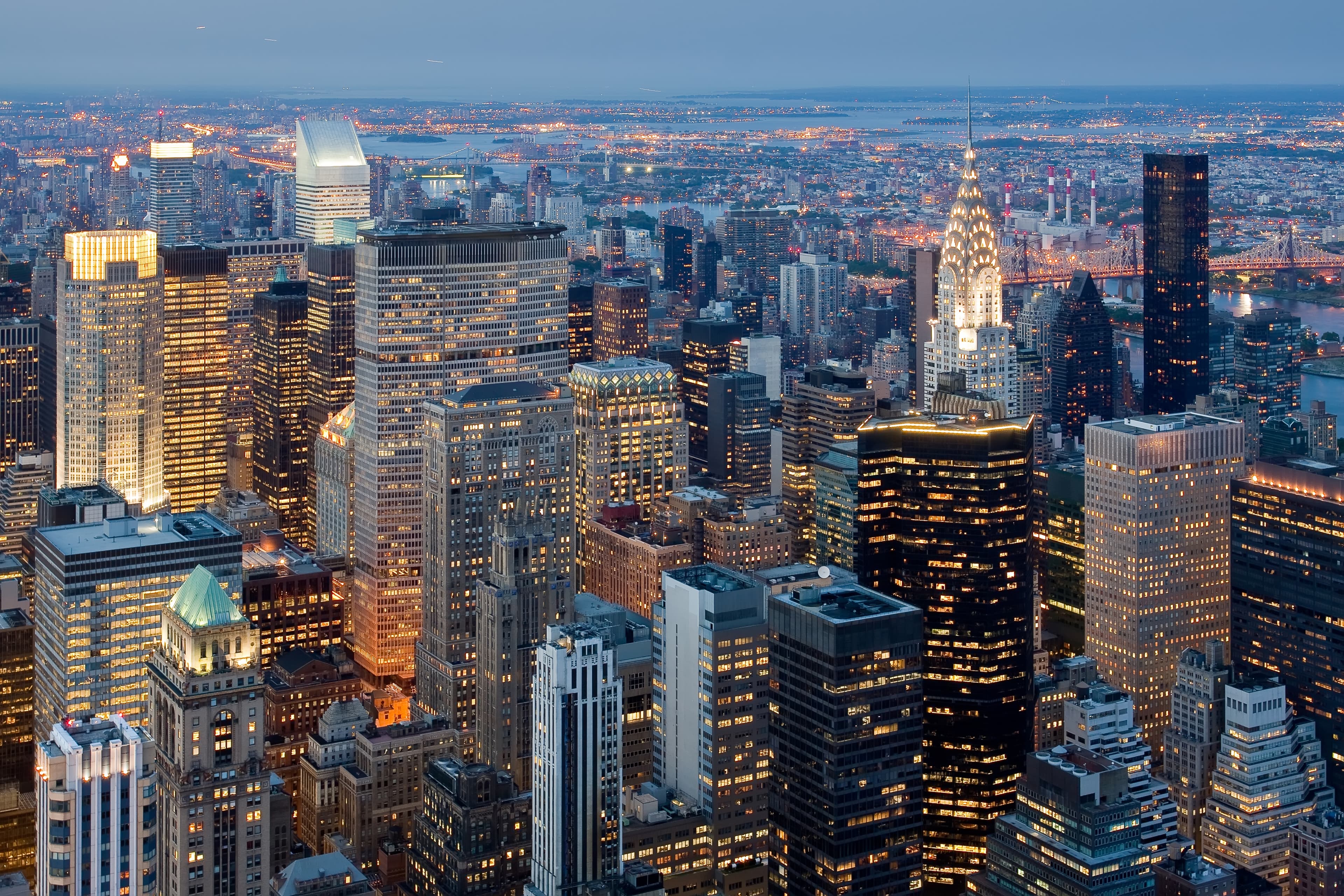 new york skyline at night